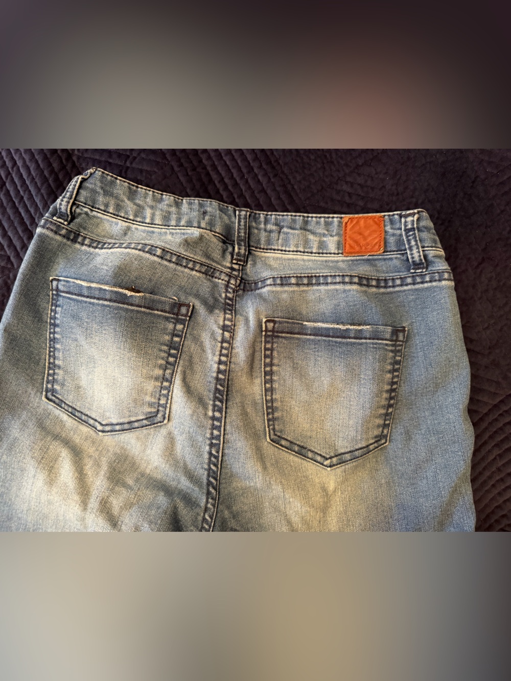 Harper Premium Denim | High-Rise Skinny Jeans in Light Wash - Picture 3 of 6